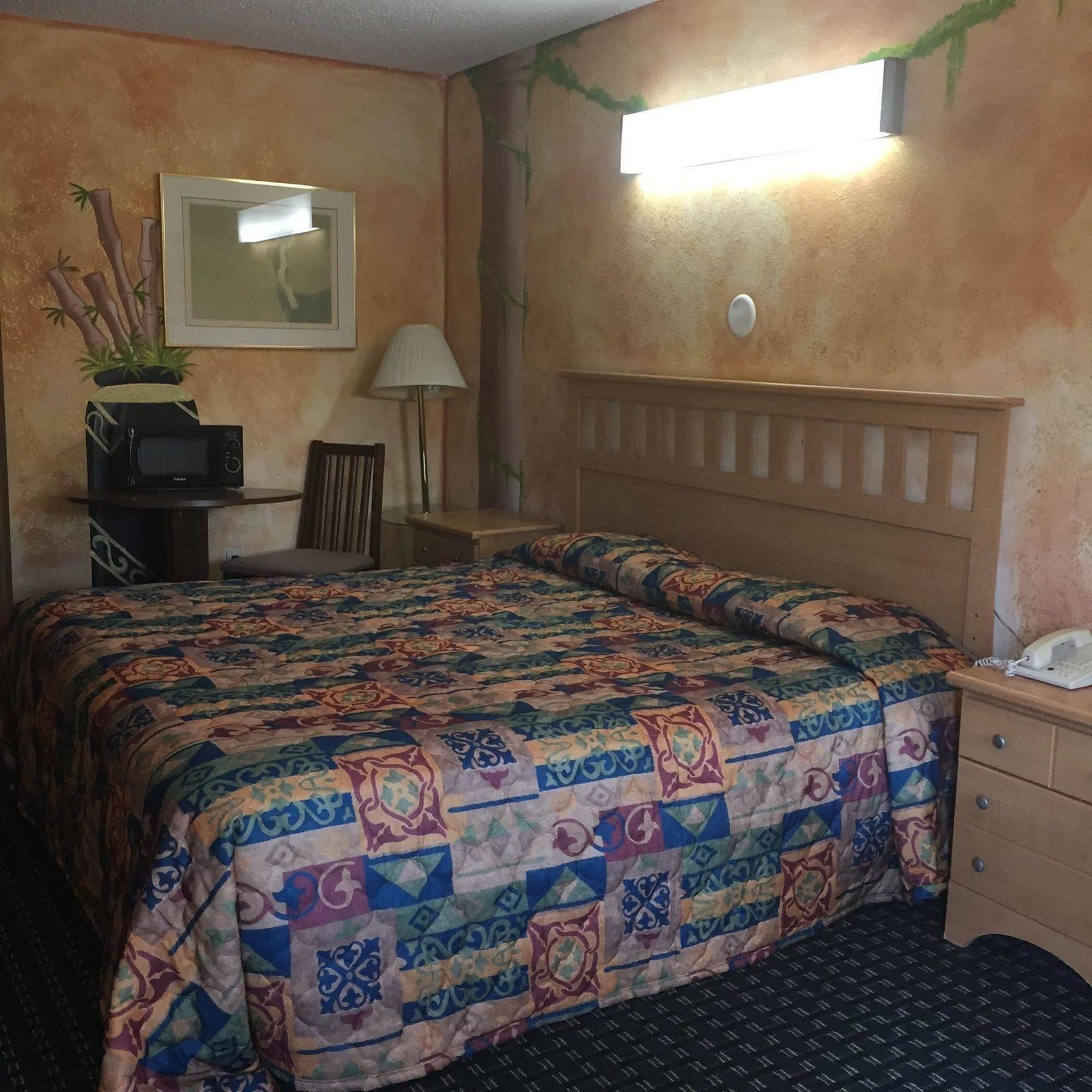 هيوستن Guest Inn And Suites المظهر الخارجي الصورة