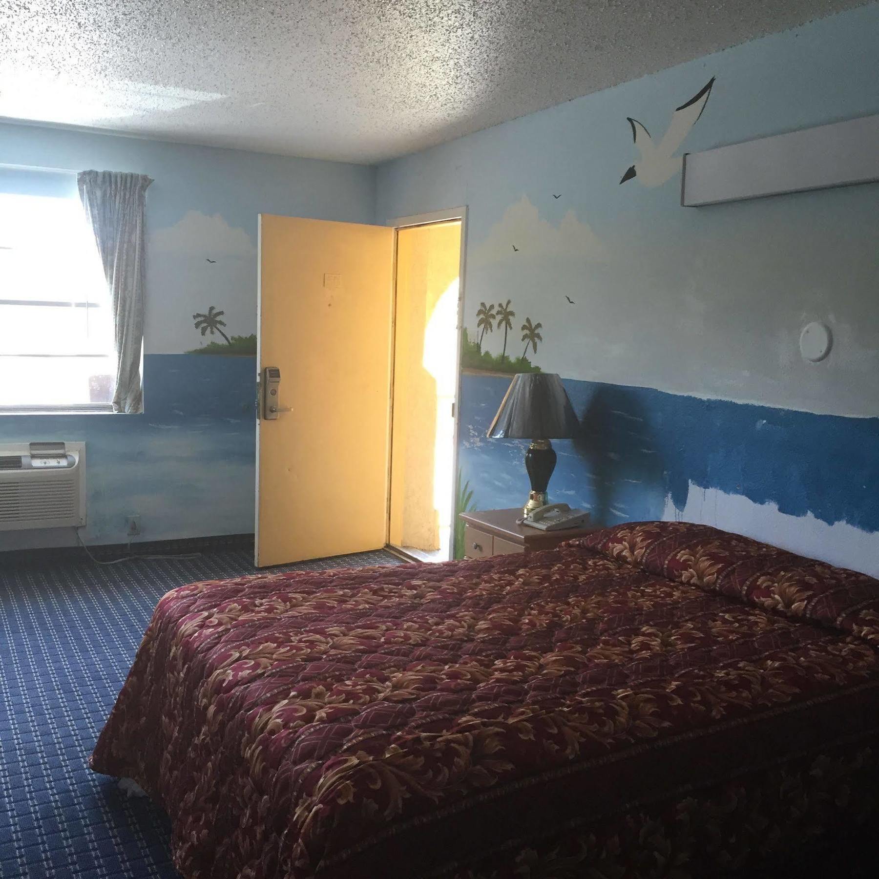 هيوستن Guest Inn And Suites المظهر الخارجي الصورة